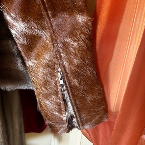 Gorgeous Western Style Cowhide Ladies Jacket - Picture 6 of 8